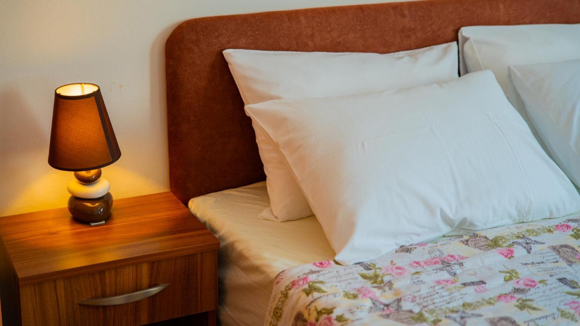 Apartmani Ana Tivat Luaran gambar