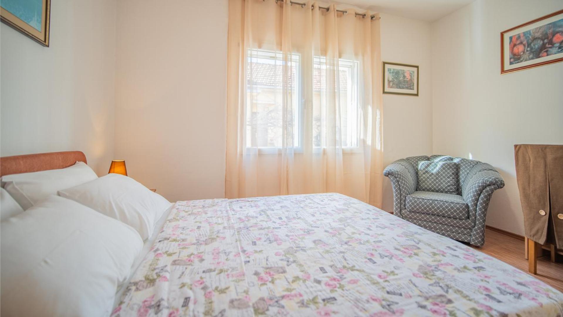 Apartmani Ana Tivat Luaran gambar