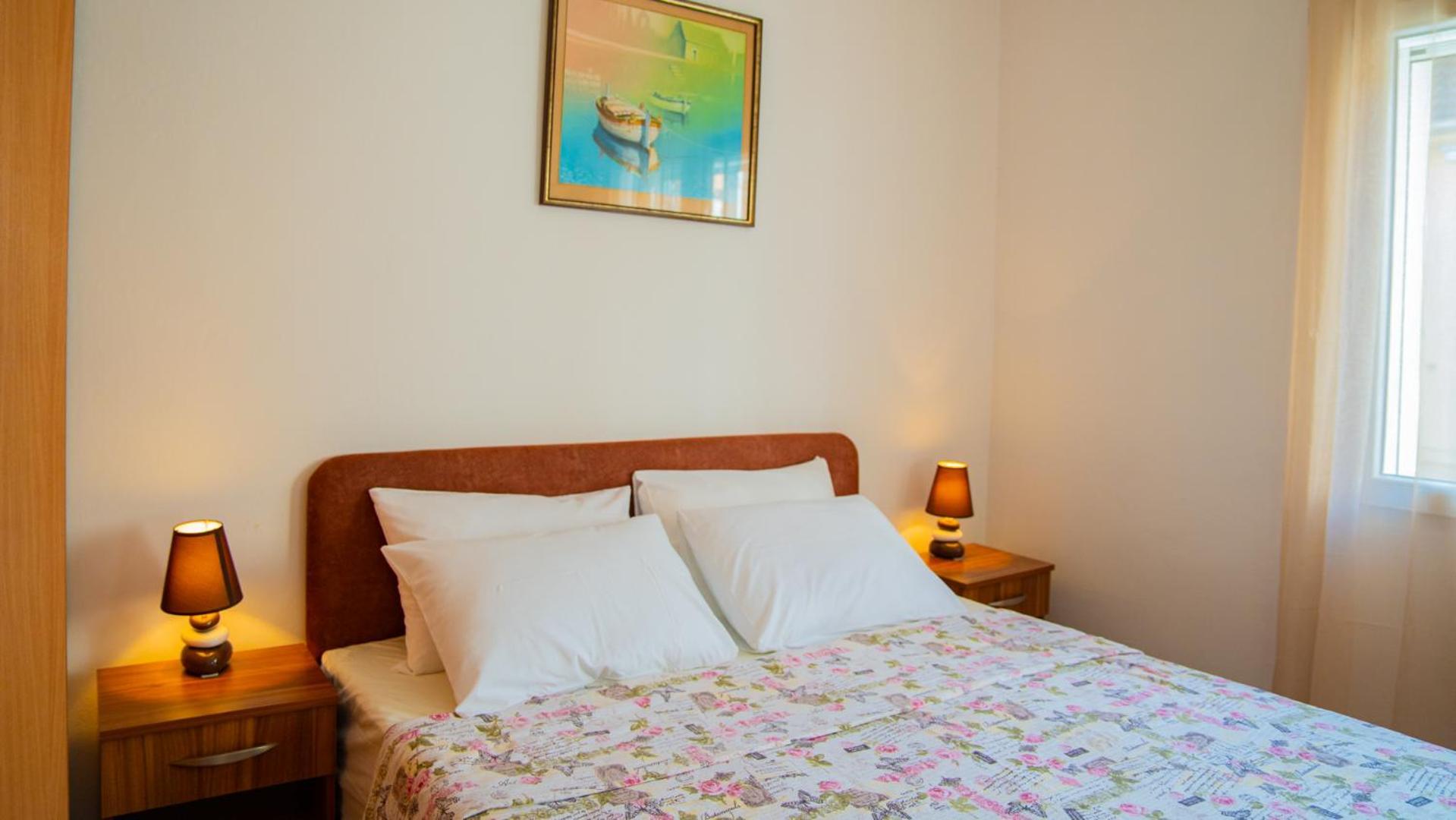 Apartmani Ana Tivat Luaran gambar